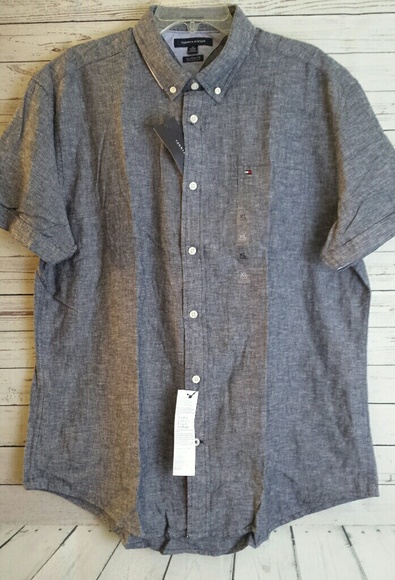 Tommy Hilfiger Men's Short Sleeve Shirt - Picture 2 of 3